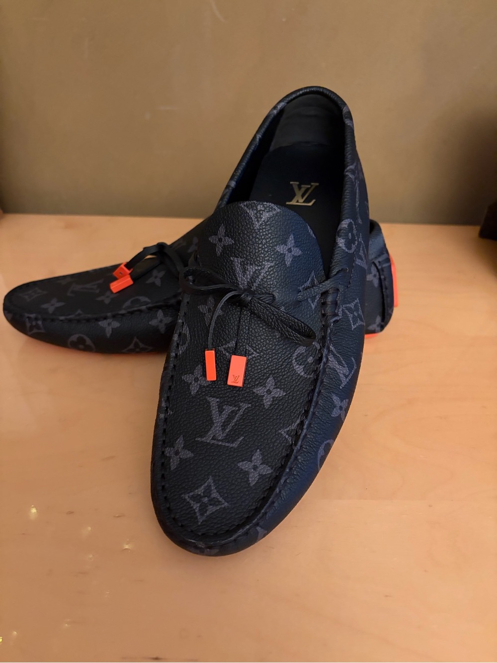 Louis Vuitton Men’s Leather Driving Loafers Black US 8.5 Made in Italy NWO Box